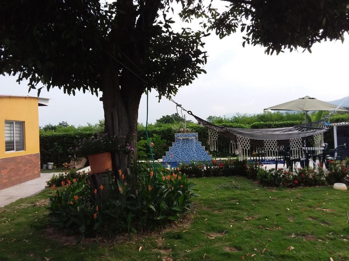 C&H Casa Campestre El Oasis Ricaurte Girardot Bed & Breakfast Eksteriør bilde